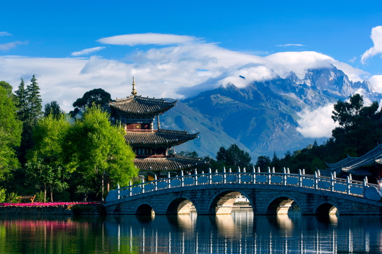4 lijiang black dragon pool park